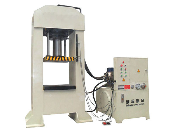 200噸大跨徑龍門(mén)液壓機(jī)